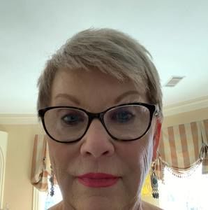 Meet your Posher, Carol